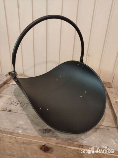 Дровница для печей и каминов в бане, сауне и дома