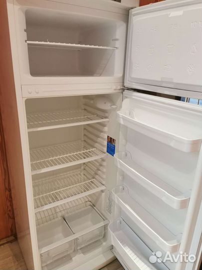 Холодильник indesit st 167.028