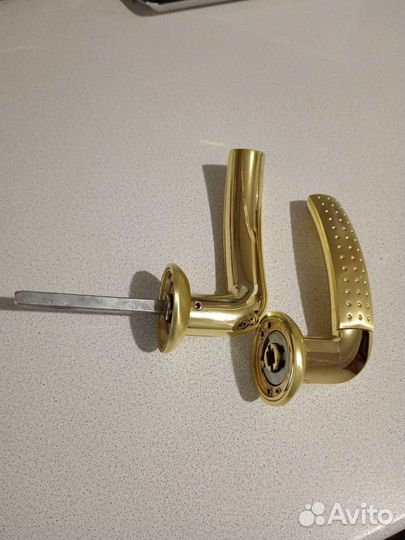 Дверные ручки