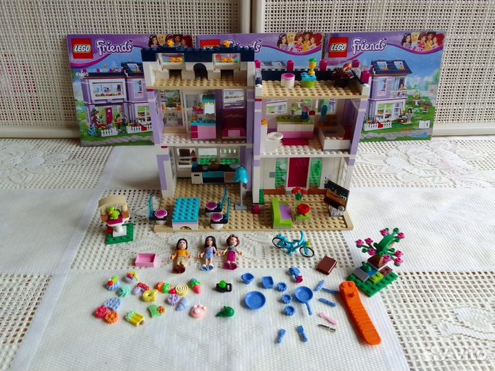 Новый Sylvanian families дом. Автобус Семья. Садик