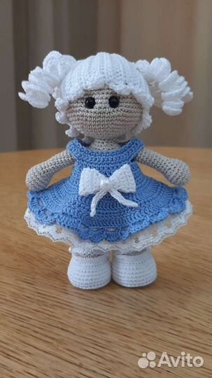 Кукла ручной работы с одеждой