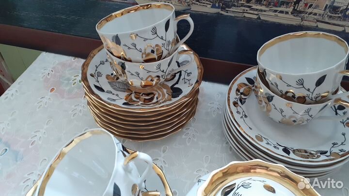 Предметы сервиза Золотая роза