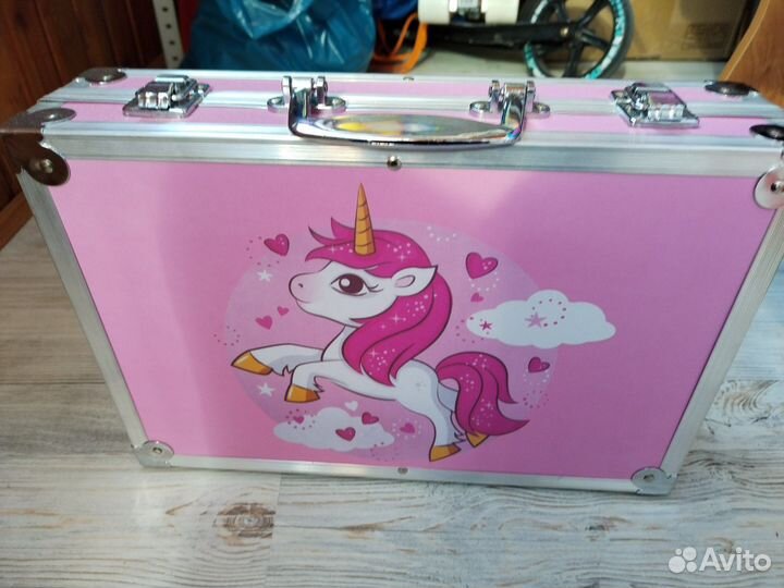 Набор художника, для рисования в металличес. кейсе