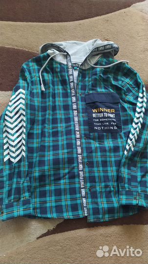 Продам ветровку и рубашку р 158