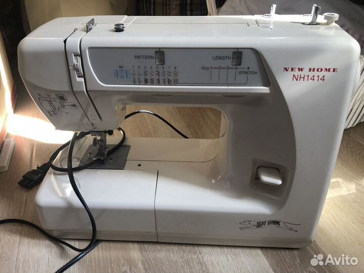 Швейная машина Janome