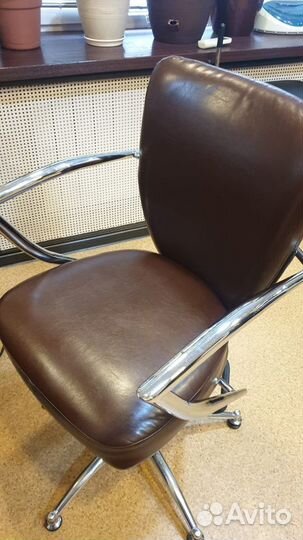 Перетяжка компьютерных кресел