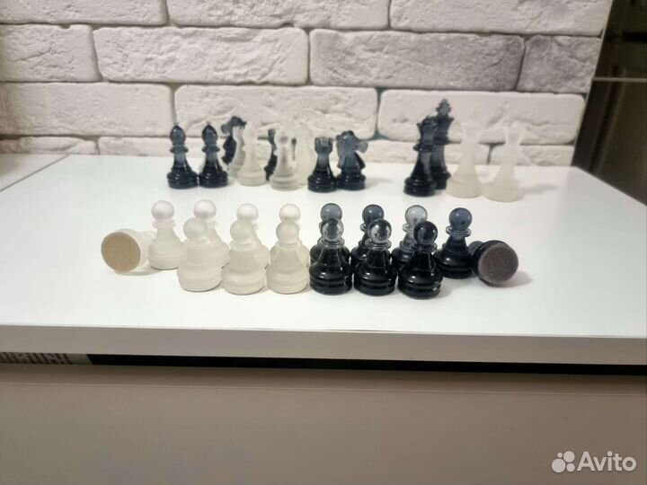 Шахматы ручной работы из смолы