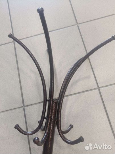 Вешалка для одежды напольная