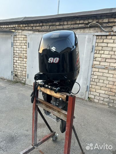 Лодочный мотор suzuki DF 90A