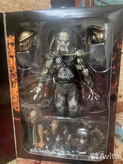 Фигурка predator 2