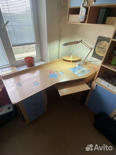 Комод и компьютерный стол