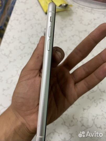 iPhone xr 64gb белый