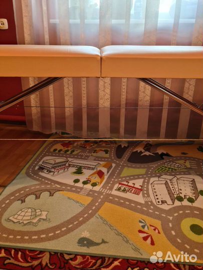 Косметологическая,массажная кушетка,новая