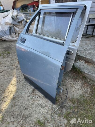 Дверь ваз 2111