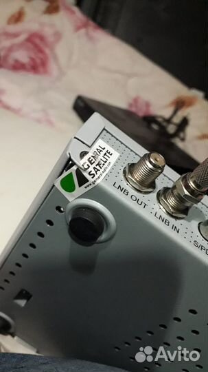 Тюнер триколор GSU510