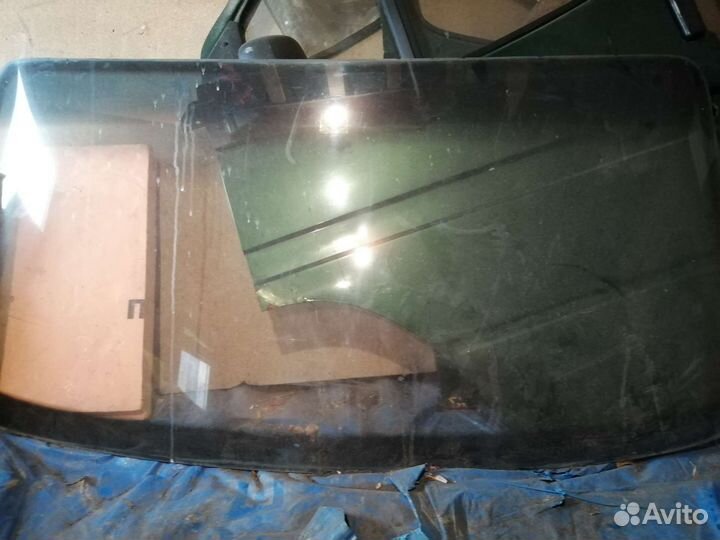 Лобовое стекло