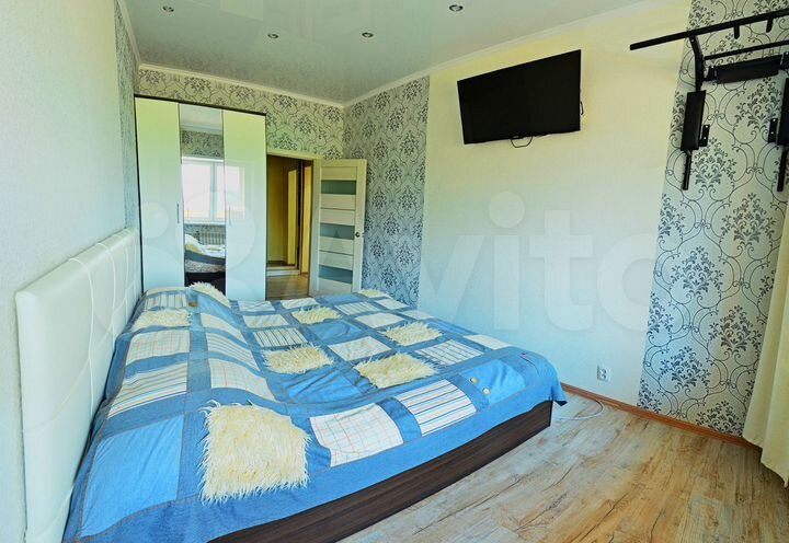 2-к. квартира, 63 м², 2/18 эт.