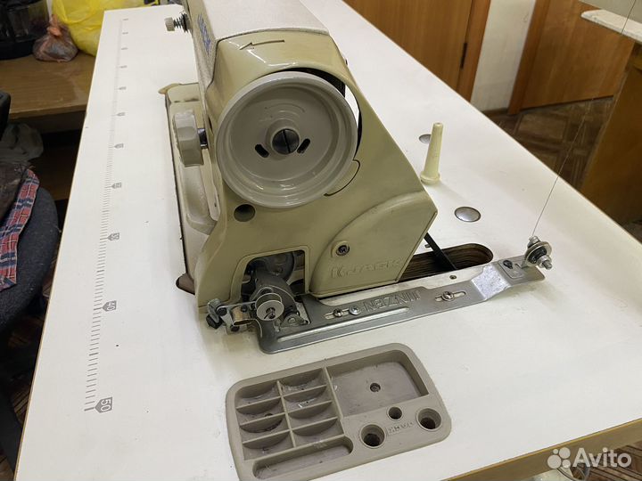 Промышленная швейная машинка jack