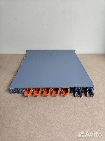 Коммутатор Juniper QFX5100-48T-AFO