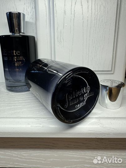 Juliette has a gun musc invisible