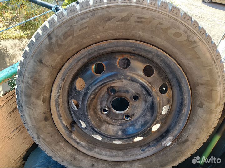 Pirelli Ice Zero 185/65 R14 86T