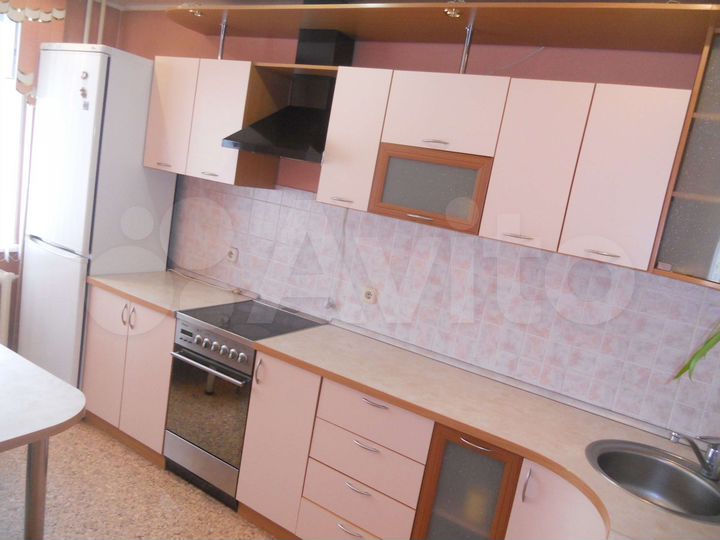 1-к. квартира, 42 м², 4/10 эт.