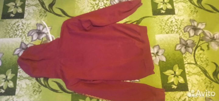 Спортивный костюм на девочку 146