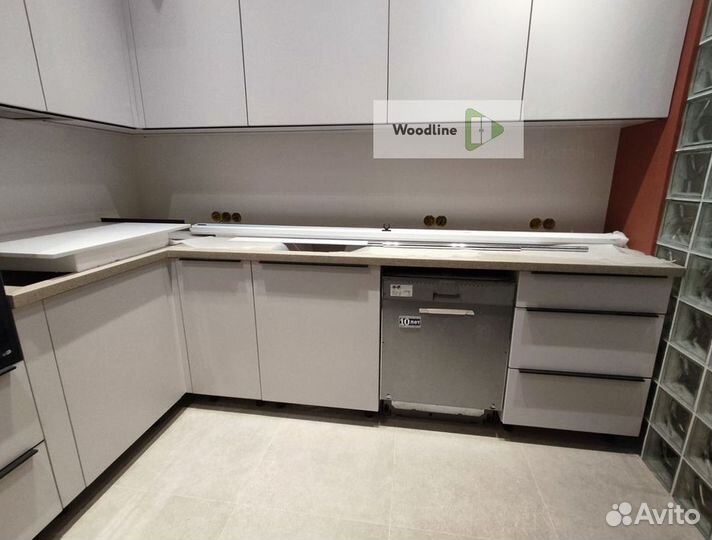 Кухня. Влагостойкая столешница