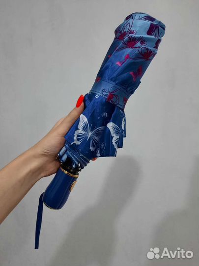 Зонт синий с бабочками