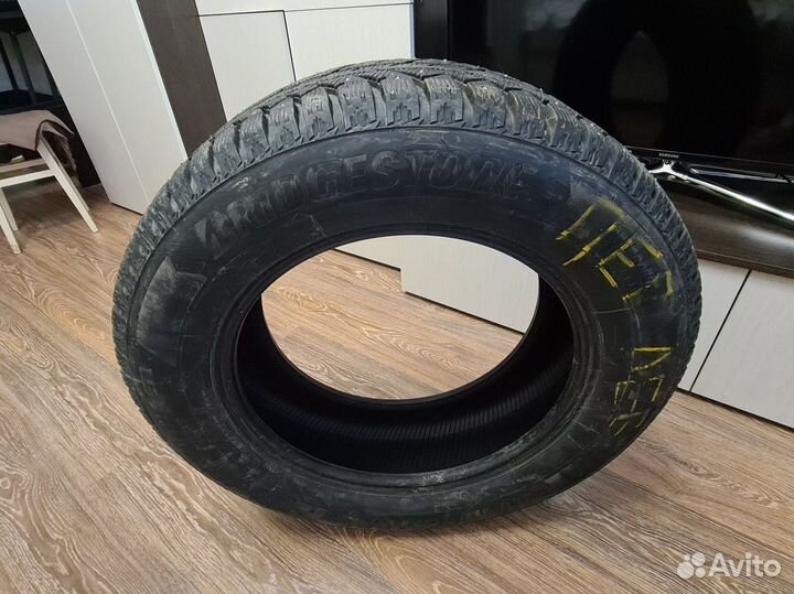 Bridgestone Ice Cruiser 7000S 225/65 R17 102T