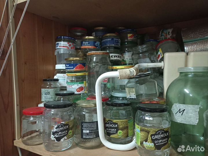 Банки разного объема с закручивающимися крышками