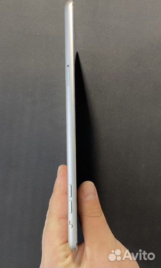 iPad mini третьего поколения на 16GB с sim