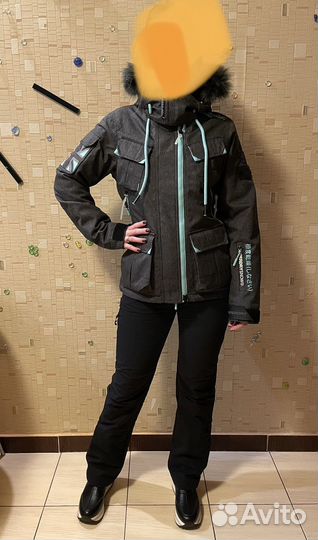 Горнолыжный костюм женский