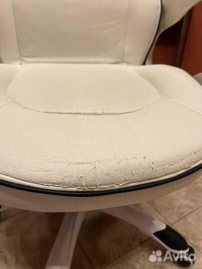 Компьютерное кресло