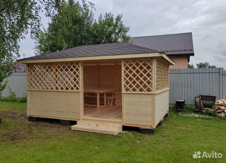 Беседка из дерева