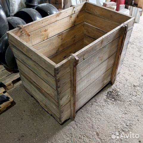 Деревянные ящики с крышкой