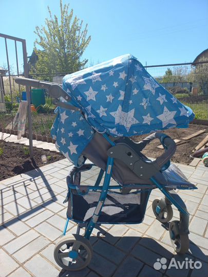 Прогулочная коляска