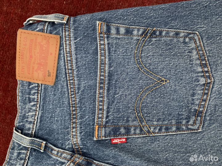 Женские джинсы levis 501