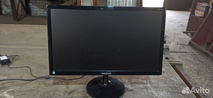 Монитор samsung