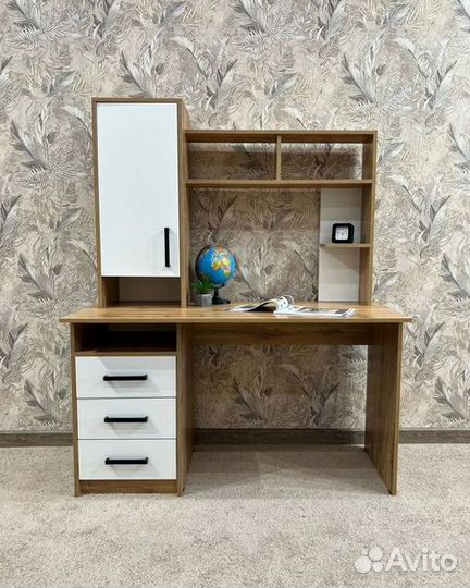 Стол компьютерный