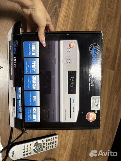 Цифровой кабельный приемник, тюнер кабельного тв