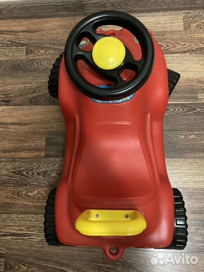 Автомобиль-каталка 