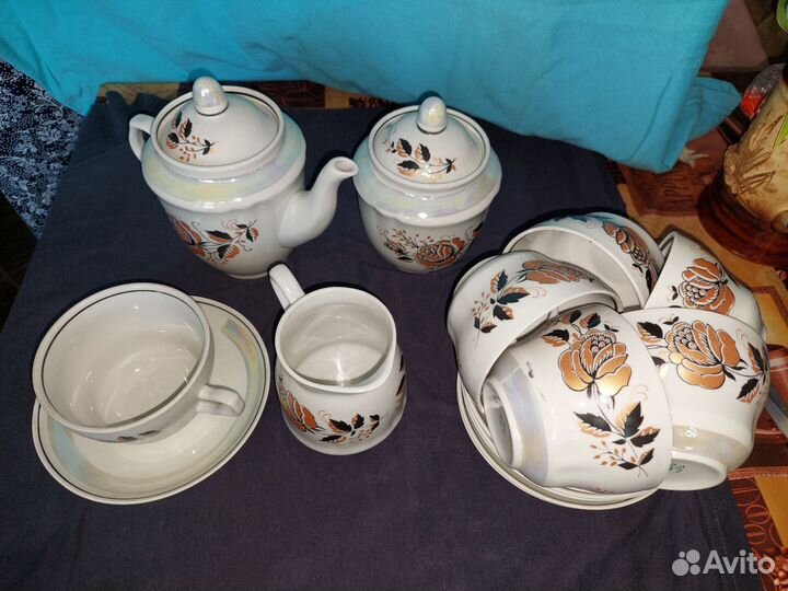 Сервизы чайные и кофейный