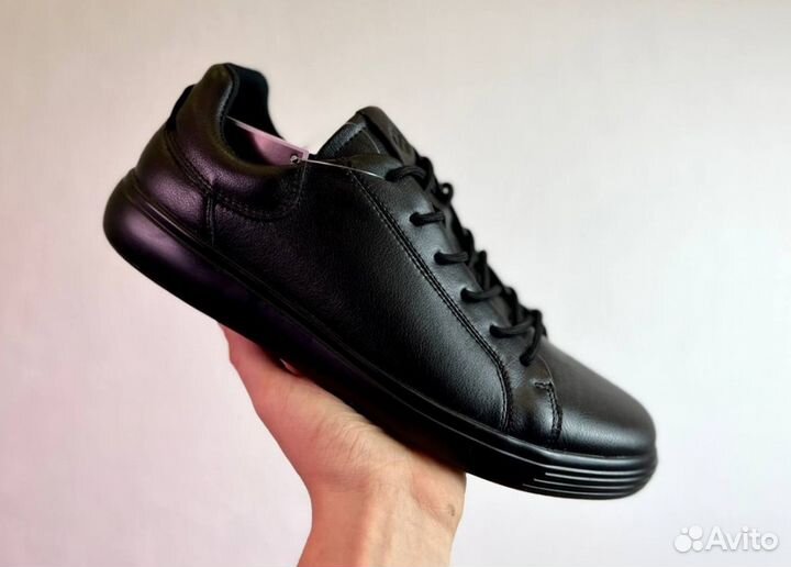 Кроссовки Ecco современные