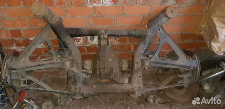 Задняя балка с редуктором и приводами от ауди Q 7