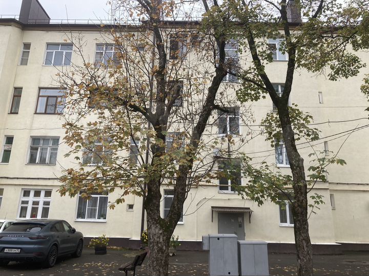 4-к. квартира, 103 м², 4/4 эт.