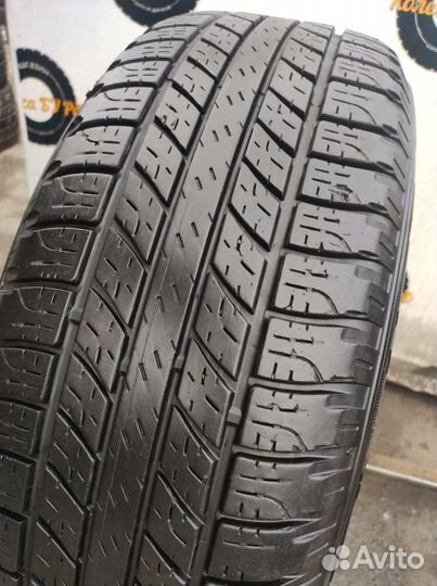 Goodyear Wrangler HP All Weather 235/65 R17 104V
