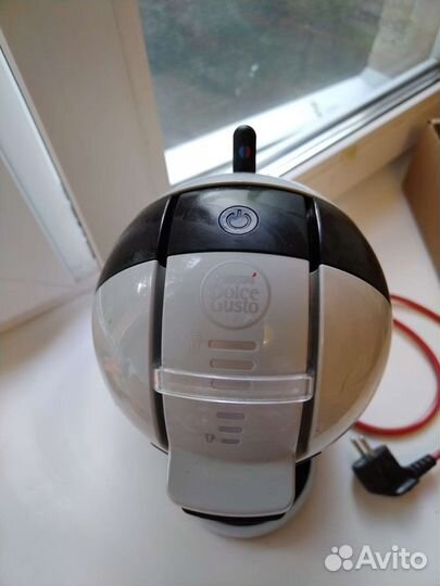 Капсульная кофемашина Nescafe Dolce Gusto Mini Me