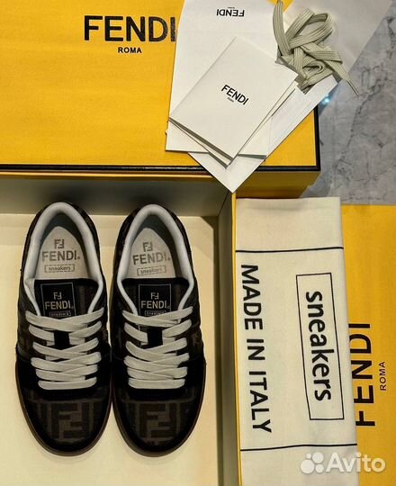 Кроссовки Fendi