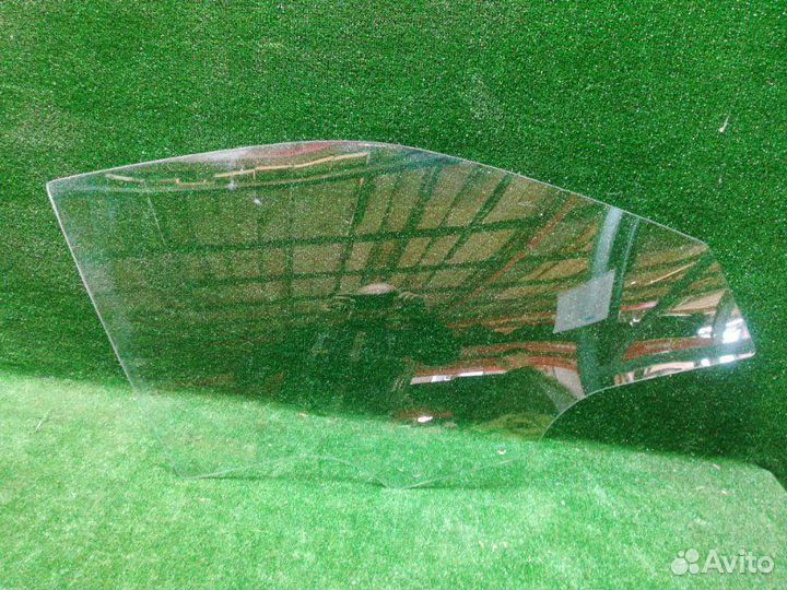 Стекло двери переднее правое Chevrolet Aveo